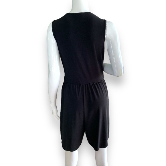 ANNALEE & HOPE BLACK SLEEVELESS DRAPED ROMPER WITH TIE WAIST. WOMEN’S SZ MEDIUM - Picture 2 of 8